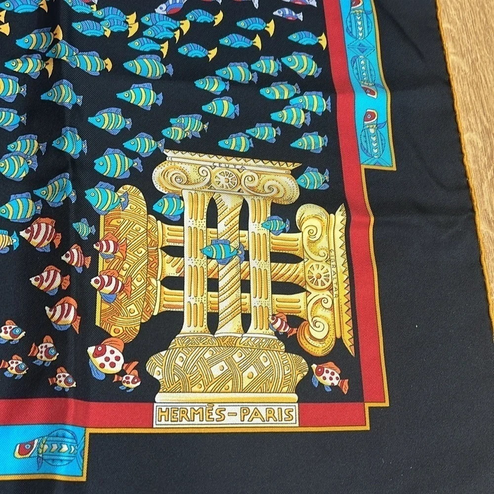 Hermès 90cm Rencontre Océane Silk Scarf designed by Annie Faivre issued in 2001